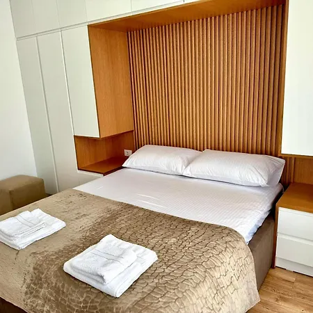 Apartament Golden