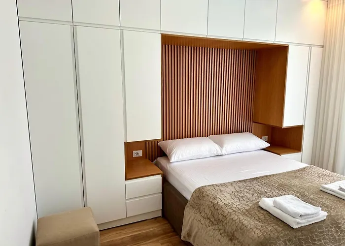 Golden Apartament *